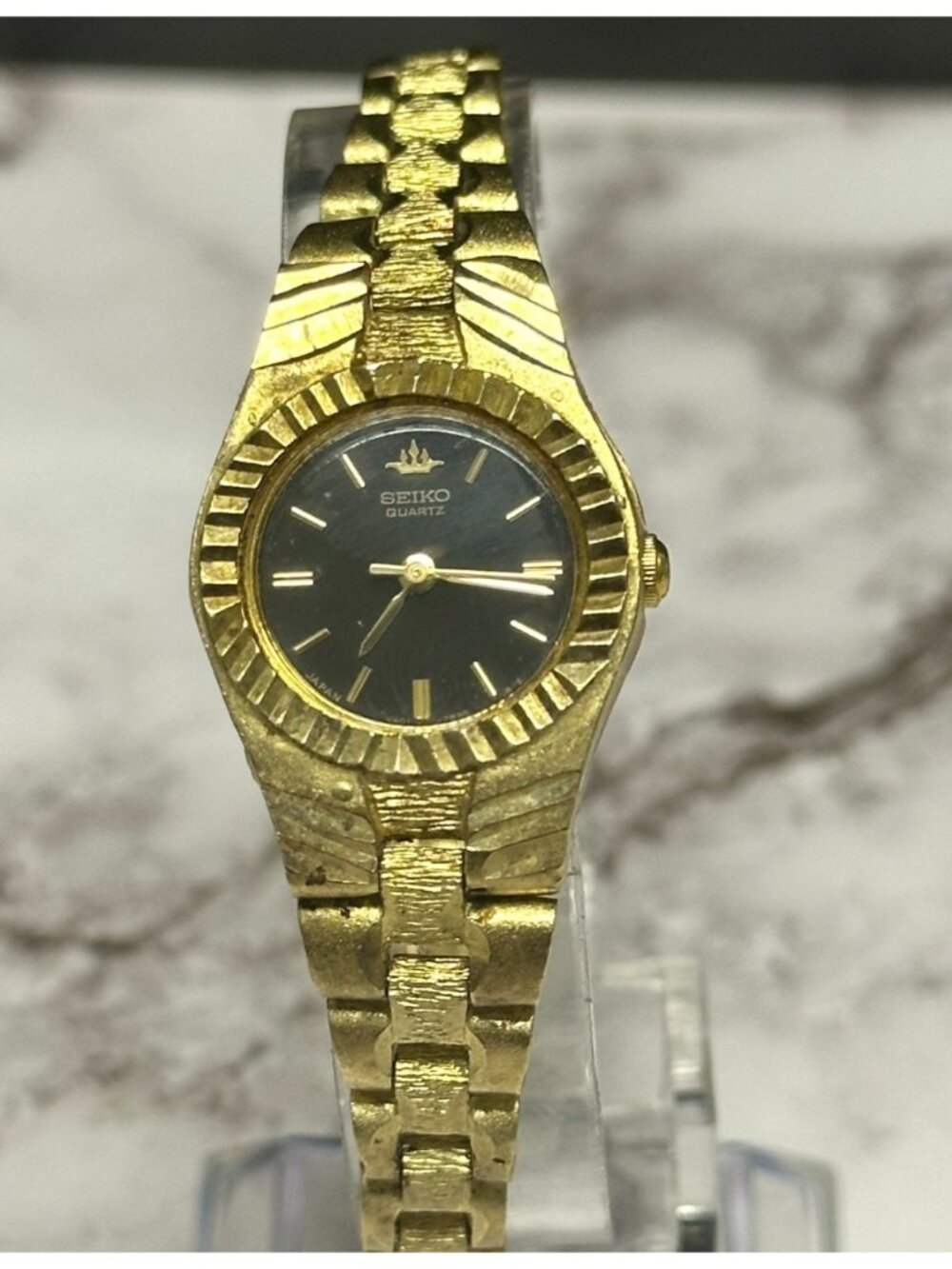 Vintage Seiko Watch Women Gold Tone Black Dial V401-0920 New Battery 7"